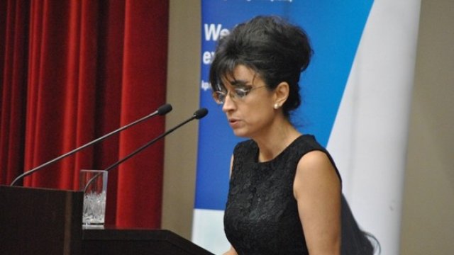 <p>
	Проф. д-р Снежана Башева, Декан на Финансово-счетоводния факултет на УНСС. <em>Снимка: УНСС</em></p>
<p>
	&nbsp;</p>
