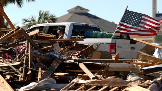 <p>
	Част от разрушенията, причинени от урагана &quot;Майкъл&quot; във Флорида. <em>Снимка: Ройтерс</em></p>
