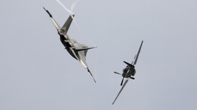 <p>
	<em>Снимка: архив Ройтерс</em></p>
