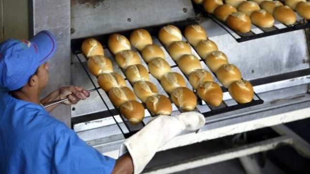 Производители: Държавата не може да е страничен наблюдател на цените