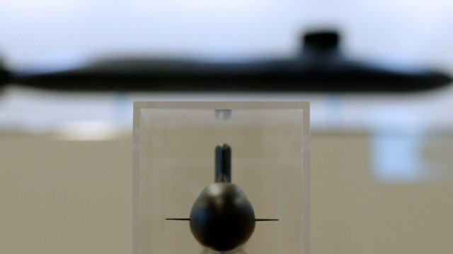 <p>
	Модел на подводница Shortfin Barracuda по дизайн на френската компания DCNS Group. <em>Снимка: &nbsp;Ройтерс</em></p>
