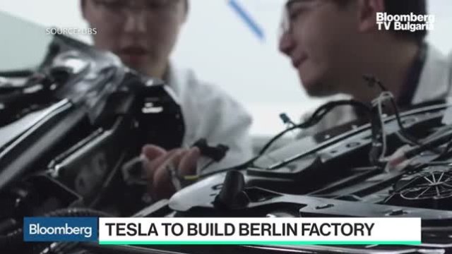 Какво се случва със заводите на Tesla в Китай и Германия?