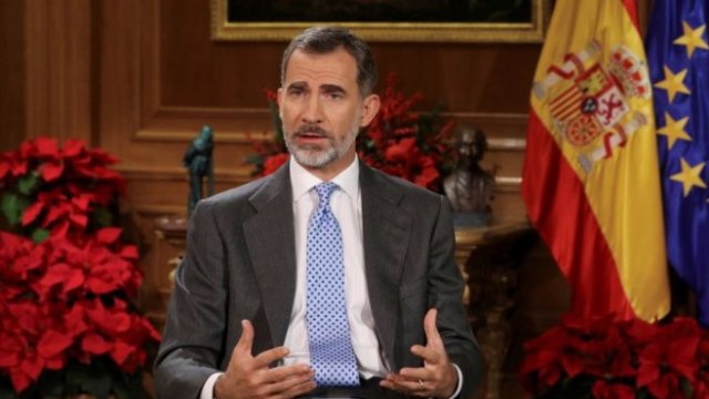 <p>
	Крал Фелипе VI по време на коледното му обръщение към нацията. <em>Снимка: Ройтерс</em></p>
