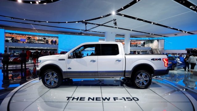 <p>
	Моделът F-150, от който ще бъдат изтеглени 2 млн. бройки <em>Снимка: Архив Ройтерс</em></p>
