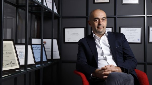 <p>
	Д-р Бранимир Кирилов</p>
