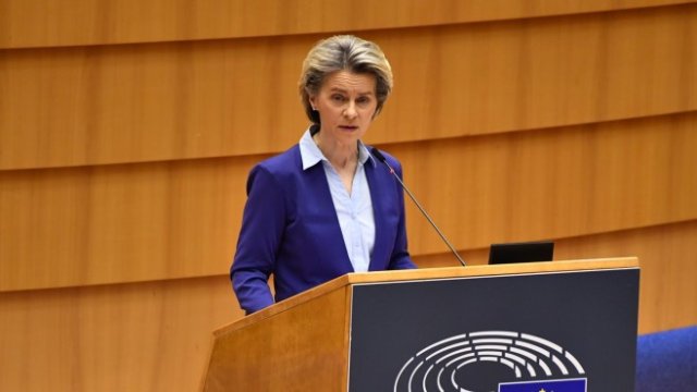 <p>
	Председателят на Европейската комисия Урсула фон дер Лайен. <em>Снимка:&nbsp;Geert Vanden Wijngaert/Bloomberg</em></p>
