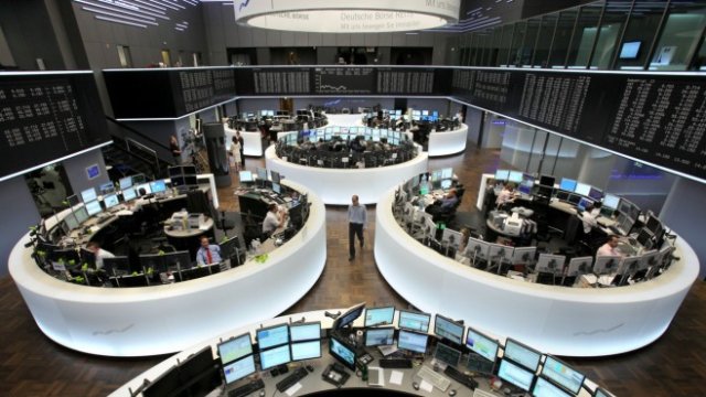 <p>
	Франкфуртската борса. <em>Снимка: Bloomberg</em></p>
