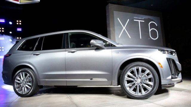 <p>
	Cadillac XT6. <em>Снимка: Ройтерс</em></p>
