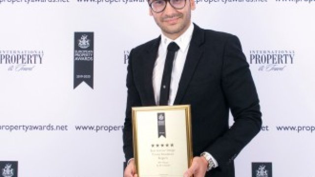 <p>
	Арх. Павел Янев. <em>Снимка: ALL in STUDIO</em></p>
