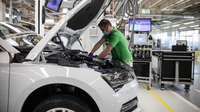 <p>
	Немският икономически мотор има нужда от ремонт. <em>Снимка: Bloomberg</em></p>
