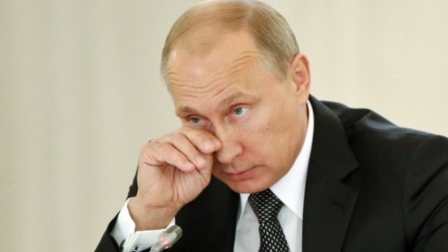 <p>
	Ще повярват ли руснаците на идеологията, която им предлага Путин? <em>Снимка: Ройтерс</em></p>
