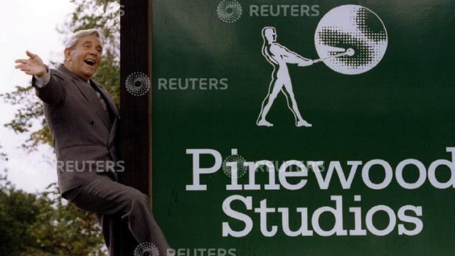 Студиата от филмите за Джеймс Бонд няма да бъдат разширявани