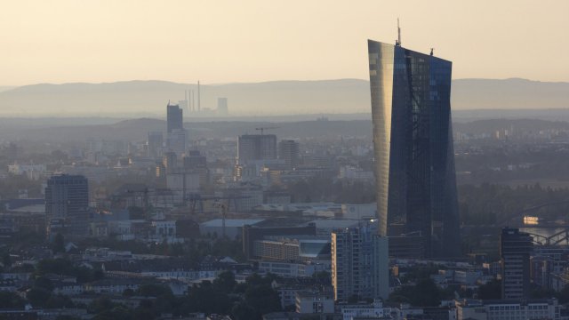 Седалището на Европейската централна банка (ЕЦБ) във Франкфурт. Снимка Bloomberg L.P.