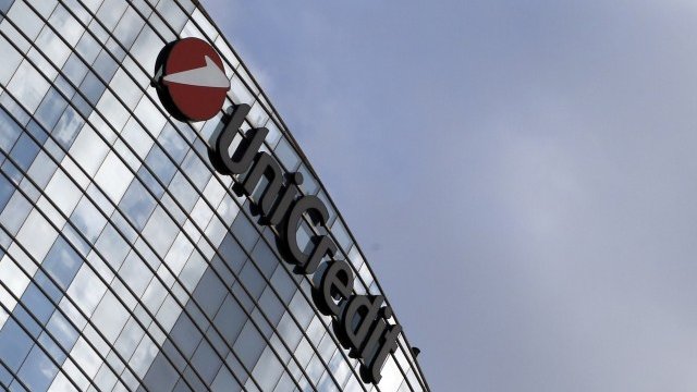 <p>
	Очаква се през ноември главният изпълнителен директор Федерико Гицони да представи ревизирания 5-годишен план за преструктуриране на дейността. <em>Снимка: Ройтерс</em></p>
