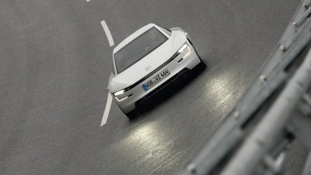 <p>
	<em>XL1. Снимка: Volkswagen </em></p>

