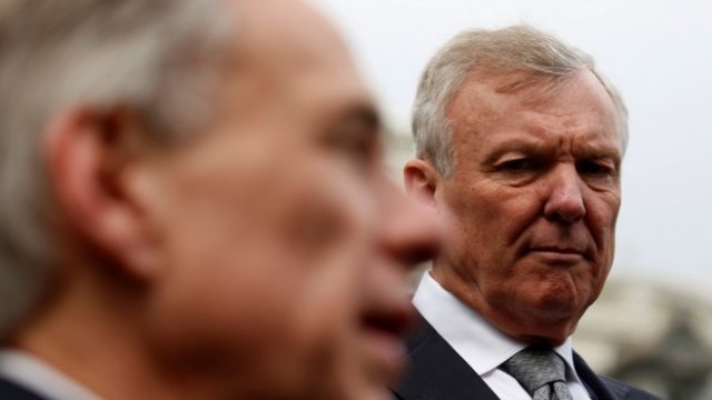 <p>
	<em>Томас Рътлидж (вдясно). Снимка: Архив Ройтерс</em></p>
