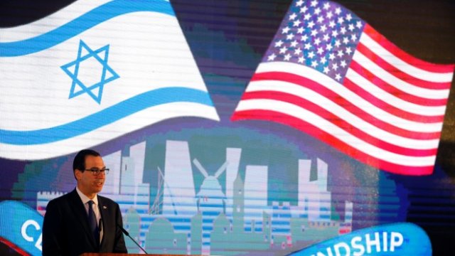 <p>
	Финансовият министър на САЩ Стивън Манучин. <em>Снимка: Ройтерс</em></p>
