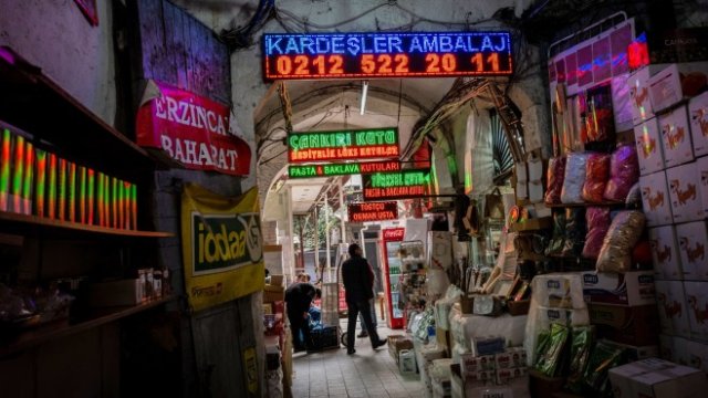 <p>
	Цените в Турция продължават да галопират. <em>Снимка: Bloomberg LP</em></p>
