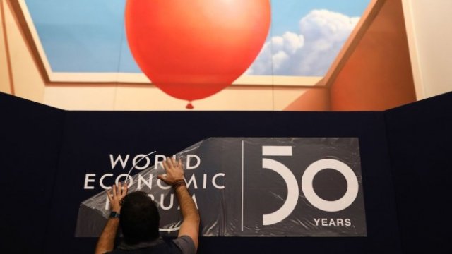 <p>
	Подготовката тече. <em>Снимка: Simon Dawson/Bloomberg</em></p>
