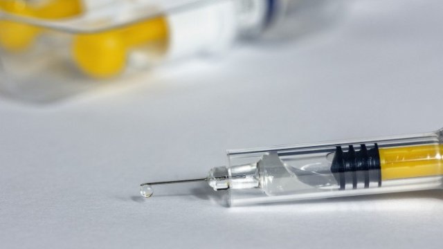 Ваксината на Moderna ще влзе в третата си тестова фаза през юли