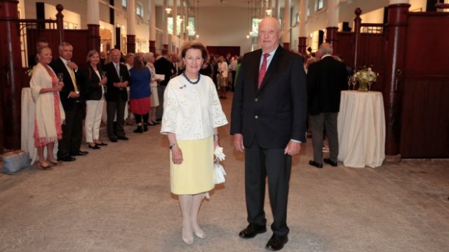 <p>
	Кралица Соня и крал Харалд V. <em>Снимка: Архив Ройтерс</em></p>

