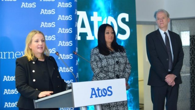 <p>
	Урсула Моргенстерн, Глобален директор &bdquo;Бизнес и платформи&ldquo; на Atos. <em>Снимка: Ройтерс</em></p>
