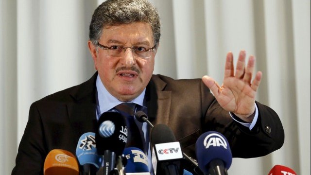 <p>
	<em>Опозиционният говорител Салим ал Муслат. Снимка: Ройтерс</em></p>
