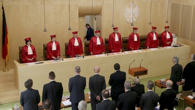 <p>
	Германският конституционен съд в Карслруе. <em>Снимка: Ройтерс</em></p>
