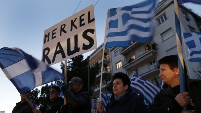 <p style="text-align: justify;">
	Гърците обвиняват мерките за строги икономии за безработицата, която се качи до близо 28%. <em>Снимка: Ройтерс</em></p>
