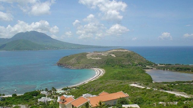 <p>
	Сейнт Китс и Невис е страната, която от най-дълго време прилага схема &quot;гражданство срещу инвестиции&quot;. <em>Снимка: Wikipedia</em></p>
