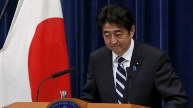 <p>
	Премиерът на Япония Шиндзо Абе. <em>Снимка: Архив Ройтерс</em></p>
