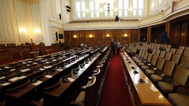 <p>
	<em font-size:="" pt="" style="color: rgb(102, 102, 102); font-family: ">Снимка: Олег Попов, Investor Media Group</em></p>
