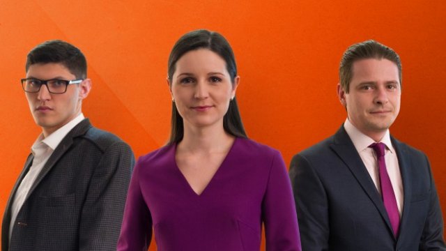 <p>
	Светозар (вляво), Вероника и Делян. <em>Снимка: Bloomberg TV Bulgaria</em></p>
