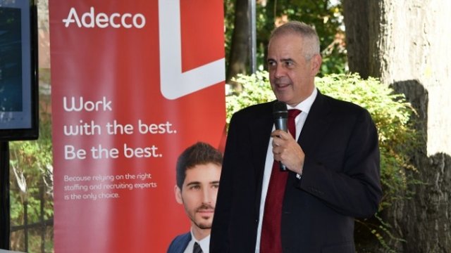 <p>
	<span>Костас Милонас<b>,</b> изпълнителен директор на </span>Adecco <span>България. <em>Снимка:</em></span><em><span> </span>Adecco <span>България</span></em></p>
