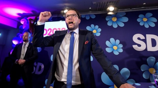 <p>
	Лидерът на &quot;Шведски демократи&quot; Джими Акесон. <em>Снимка: Ройтерс</em></p>
