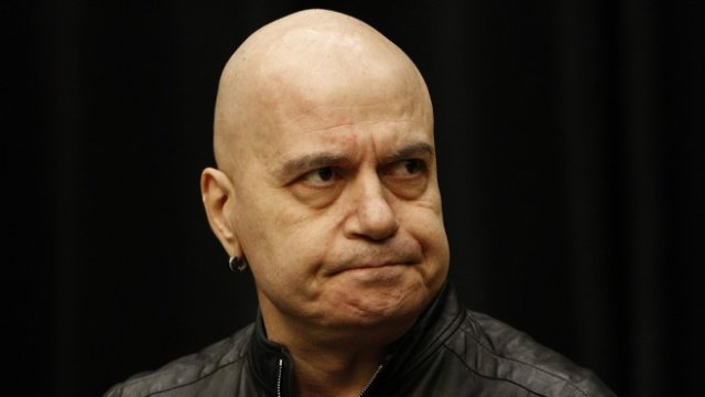 <p>
	<em>Слави Трифонов. Снимка: Архив, Олег Попов, Investor Media Group</em></p>
