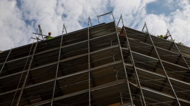 Експерт: Ще има плавно повишение на цените на имотите у нас