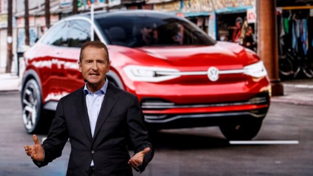 <p>
	Новият изпълнителен директор на&nbsp;Volkswagen Херберт Дийс. <em>Снимка: Архив Ройтерс</em></p>
