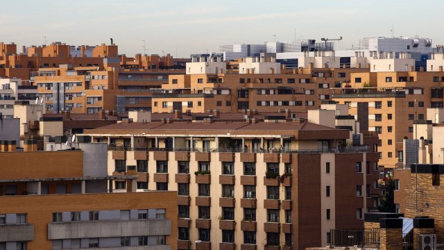 Страховете са особено силни в Испания заради пресните спомени от мъчителната жилищна криза, която започна със спукването на имотния балон през 2007 г. Снимка: Angel Navarrete/Bloomberg