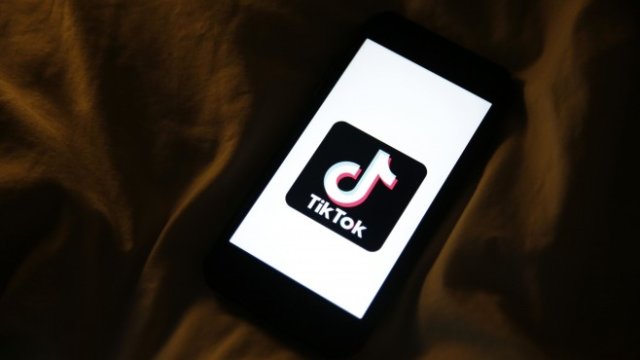 <p>
	<em>Снимка:&nbsp;<span font-size:="" helvetica="" style="color: rgb(74, 74, 74); font-family: AvenirNext-Regular, ">Hollie Adams/Bloomberg</span></em></p>
