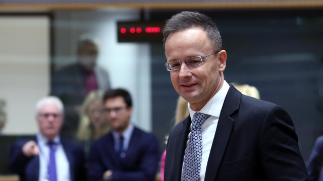 Петер Сиярто. Снимка: EPA/OLIVIER HOSLET