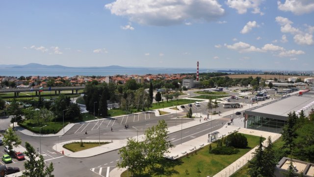 Снимка: Летище Бургас