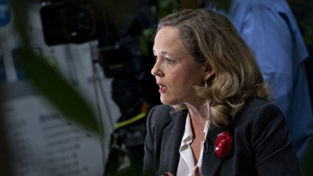 <p>
	Надя Калвиньо. <em>Снимка: Andrew Harrer/Bloomberg</em></p>
