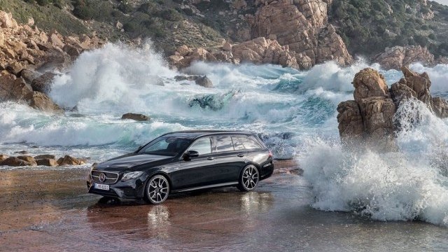 <p>
	Новото поколение на комбито E-Class. Снимка: Mercedes-Benz</p>
