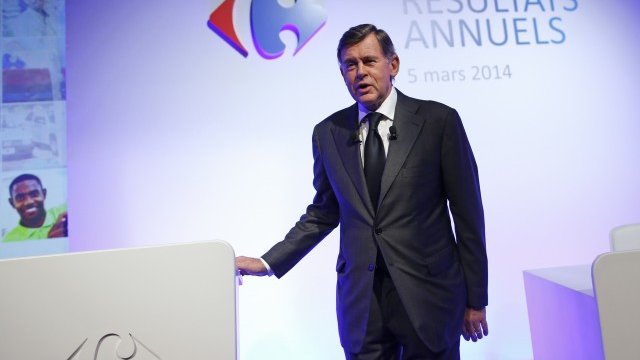 <p style="margin-bottom: 0cm">
	Главният изпълнителен директор на Carrefour Жорж Пласа при представянето на годишните резултати в Париж днес. <em>Снимка: Ройтерс</em></p>
