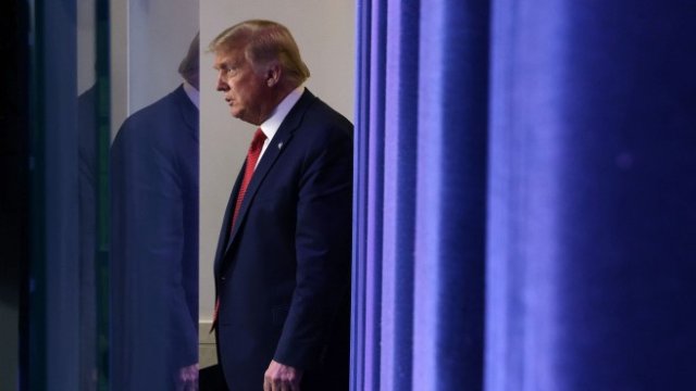 <p>
	Американският президент Доналд Тръмп по време на пресконференцията в Белия дом. <em>Снимка: Вloomberg L.P.</em></p>
