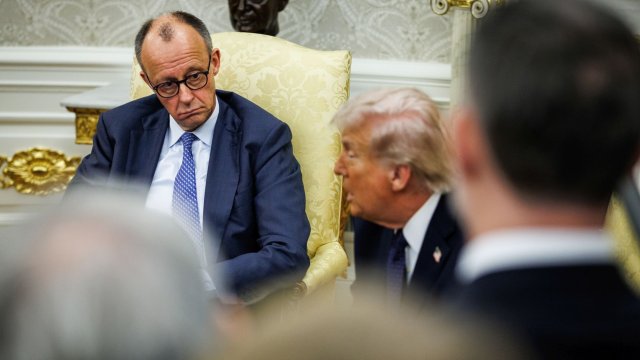 Германският канцлер Фридрих Мерц на среща с американския президент Доналд Тръмп във Вашингтон. Снимка: Bloomberg LP