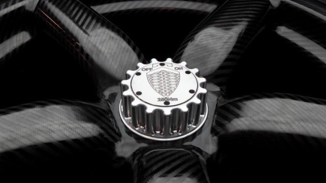<p>
	Карбоновата джанта на Agera R.<em> Снимка: Koenigsegg</em></p>

