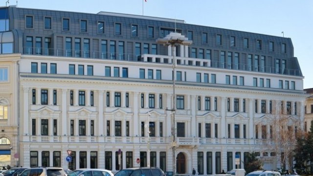 <p>
	Сградата на ББР в София. <em>Снимка: ББР</em></p>
