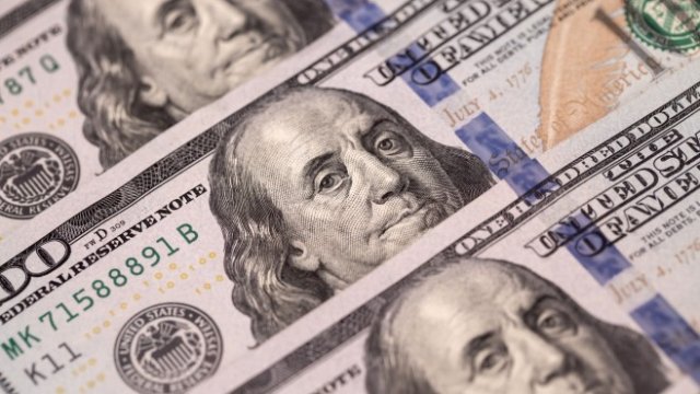 UBS Private WM се готви отслабването на долара да продължи